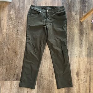 Lululemon ABC slim fit 5 pocket